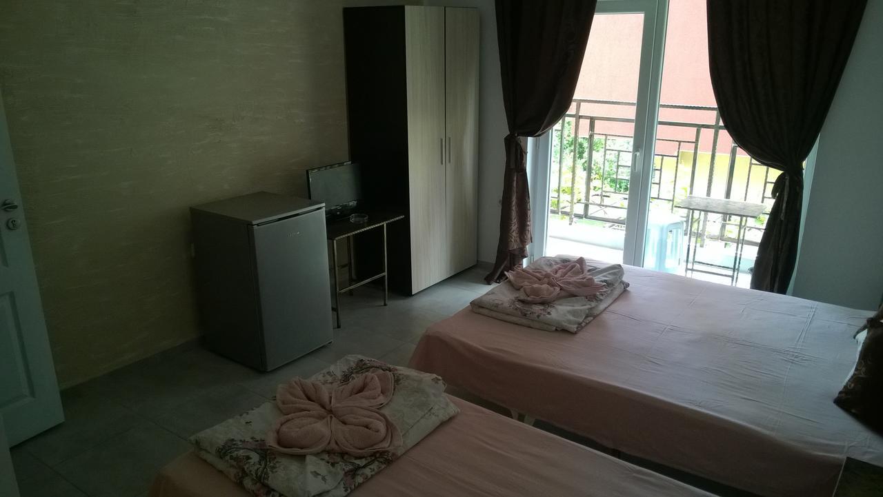 Dracena Guesthouse Ravda Exterior photo